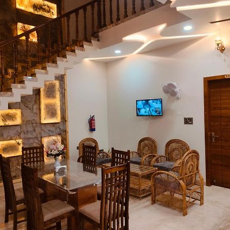Amritam Palace A Luxury Ac Home Stay Ringas Exterior photo