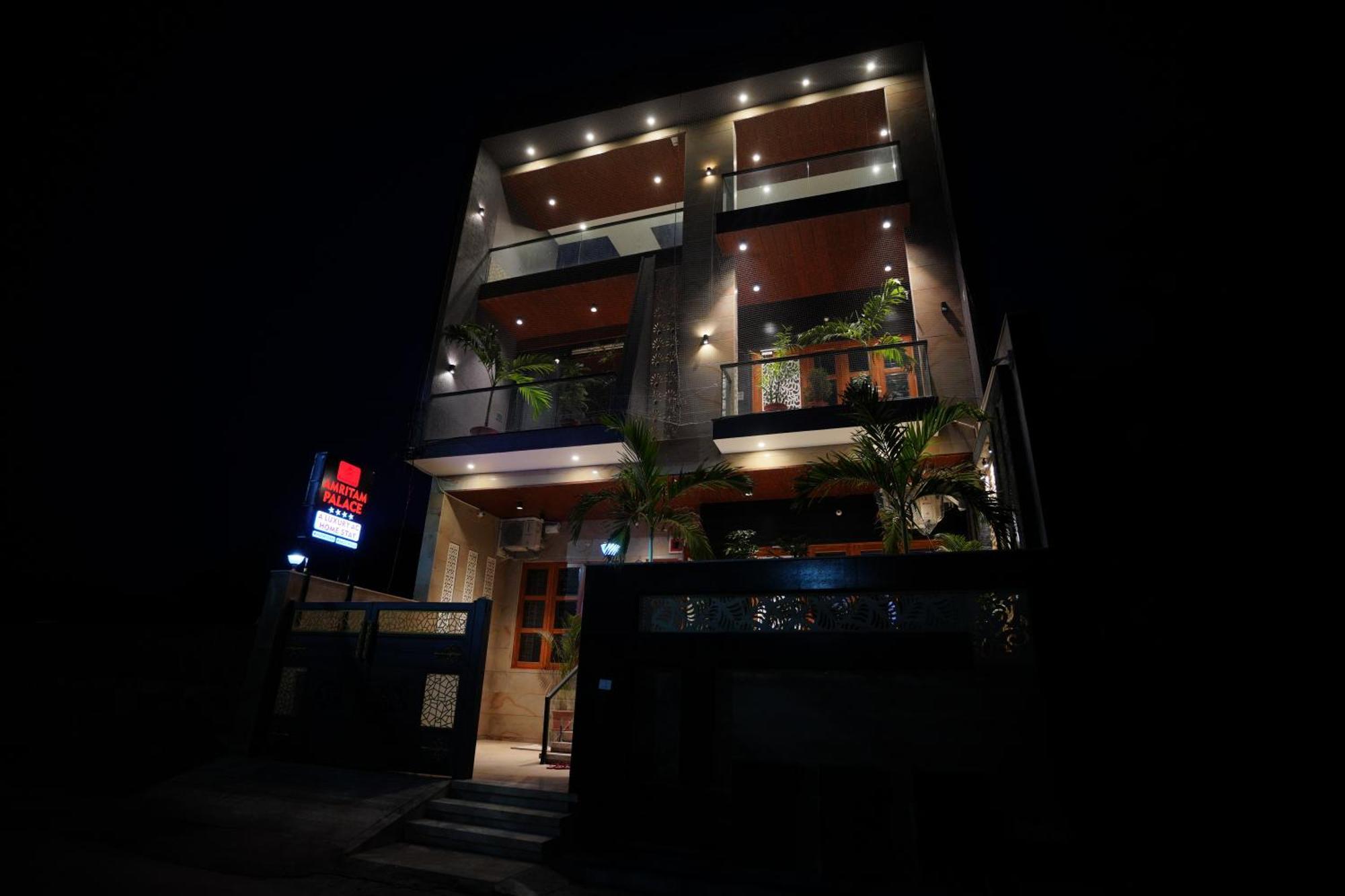 Amritam Palace A Luxury Ac Home Stay Ringas Exterior photo