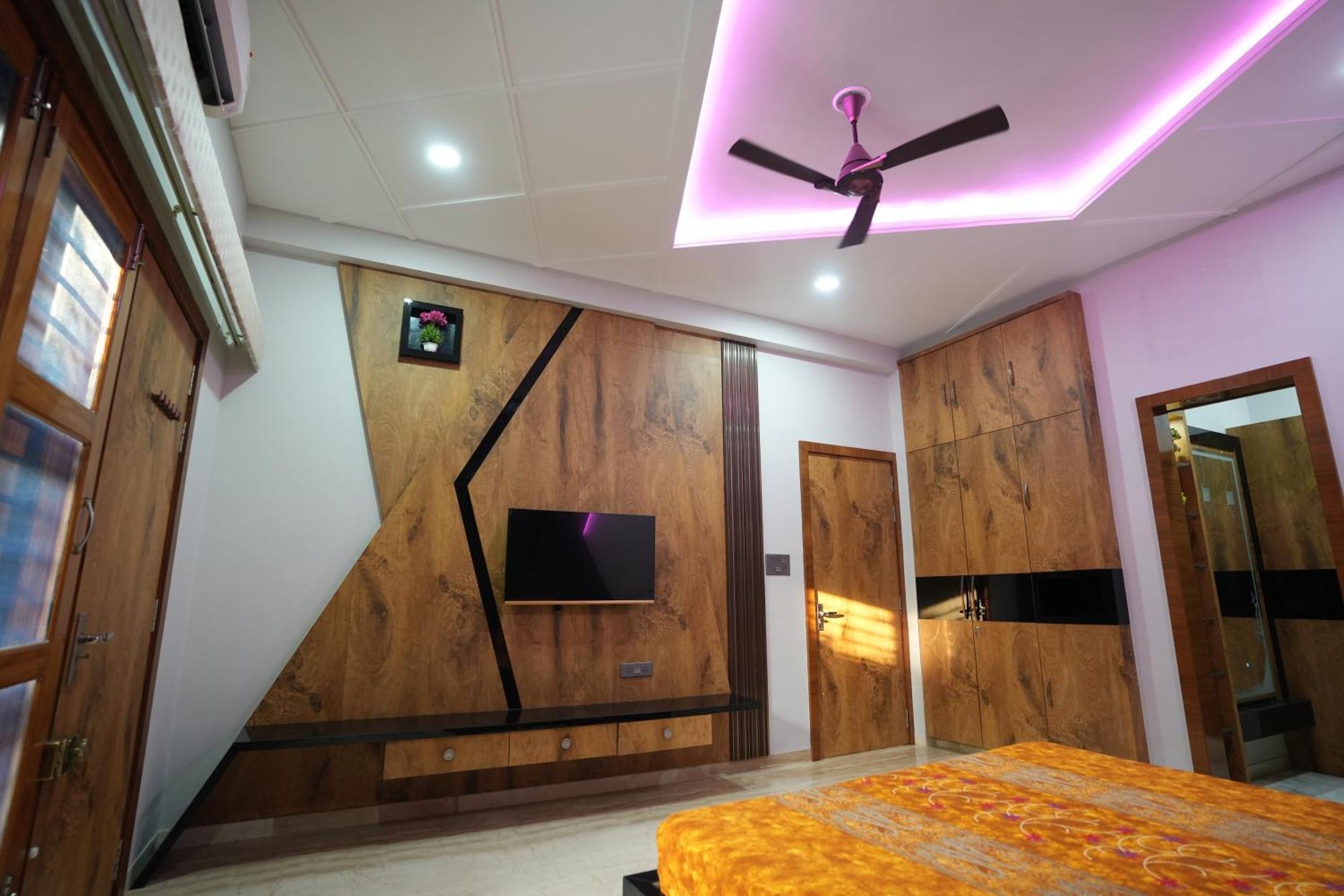 Amritam Palace A Luxury Ac Home Stay Ringas Exterior photo