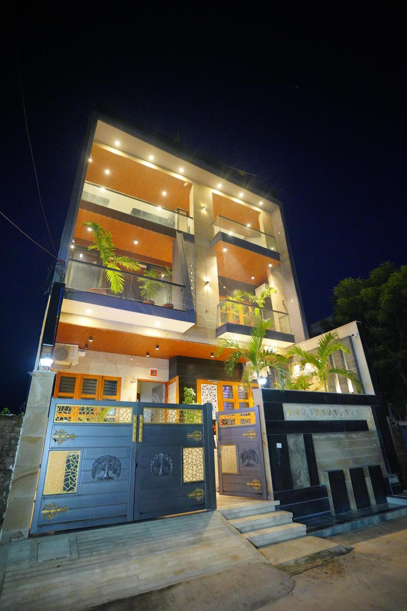 Amritam Palace A Luxury Ac Home Stay Ringas Exterior photo