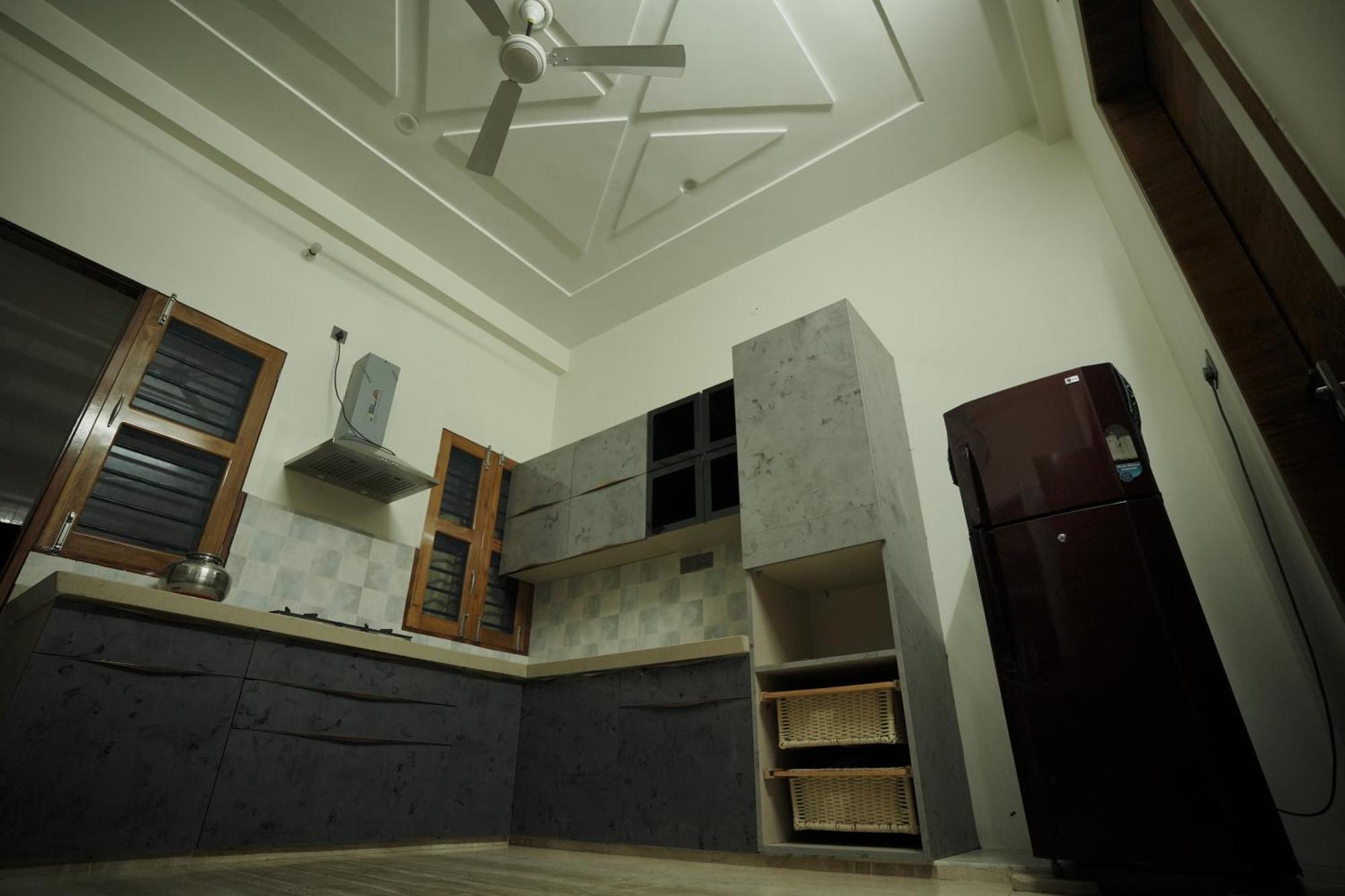 Amritam Palace A Luxury Ac Home Stay Ringas Exterior photo