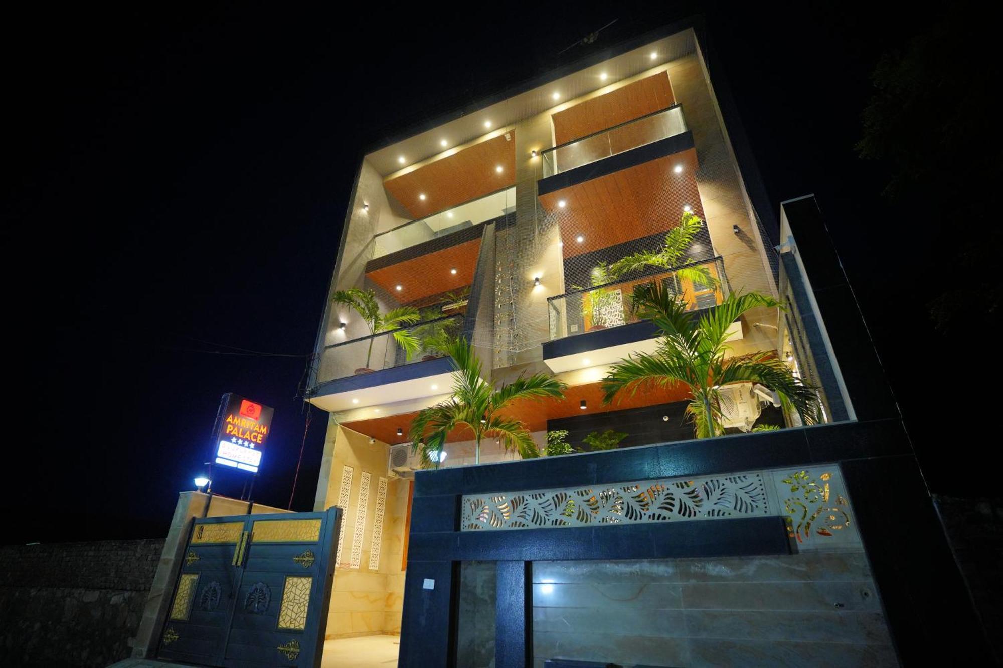 Amritam Palace A Luxury Ac Home Stay Ringas Exterior photo