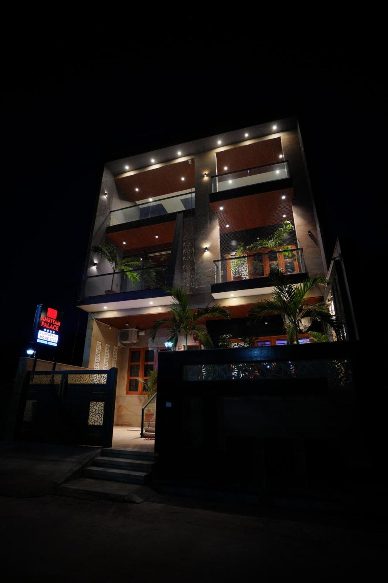 Amritam Palace A Luxury Ac Home Stay Ringas Exterior photo