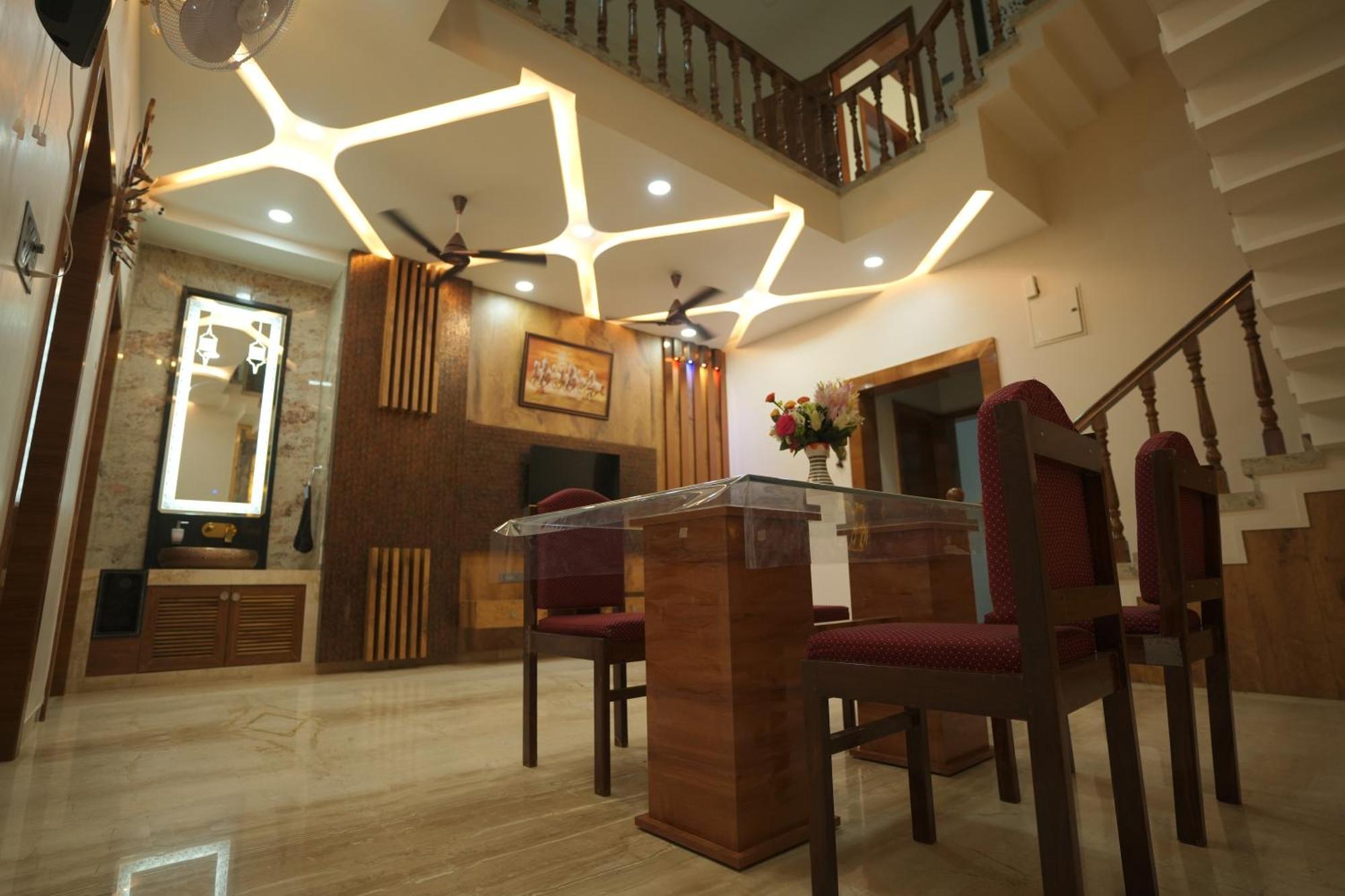 Amritam Palace A Luxury Ac Home Stay Ringas Exterior photo
